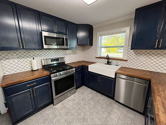 2nd image of 1016 Bynum Ave SW