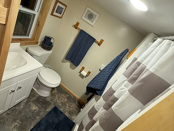 4th image of 327 Shusta Rd #2