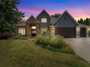 5411 S Bent Tree Dr, Rogers, AR 72758