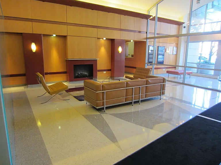 933 W Van Buren St #626 — Photo 10