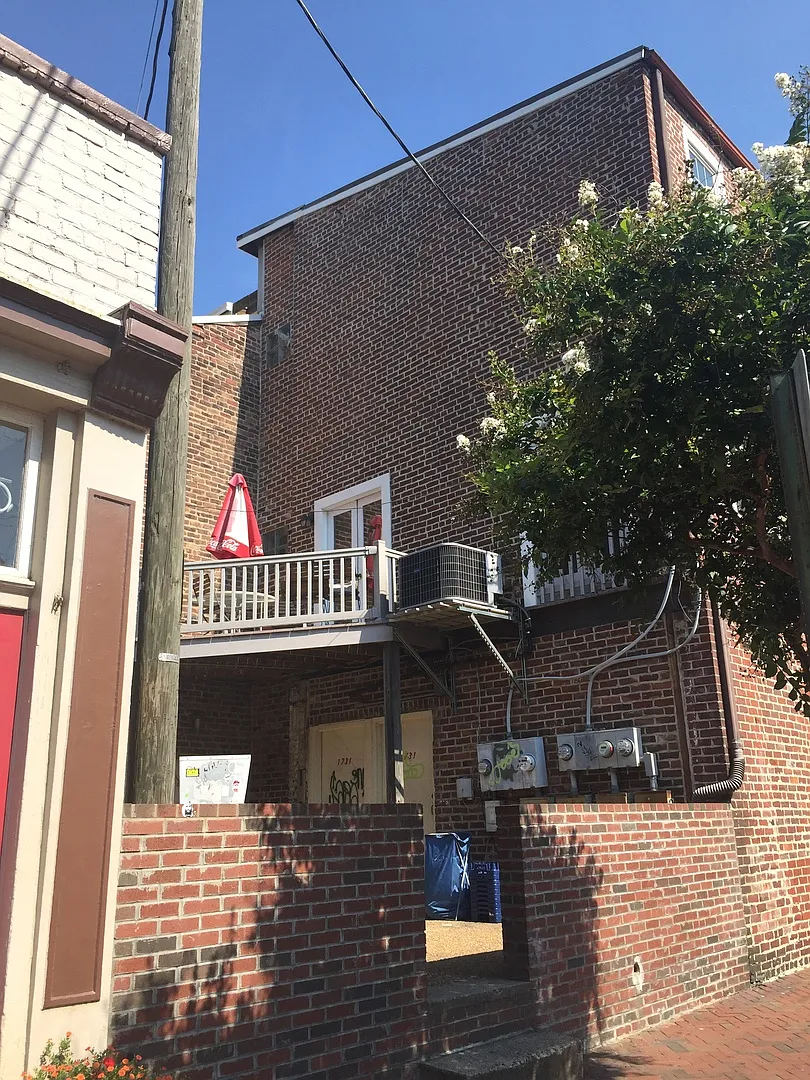 1731 E. Main Street — Photo 4