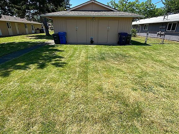 5th image of 3605 Fawcett Ave