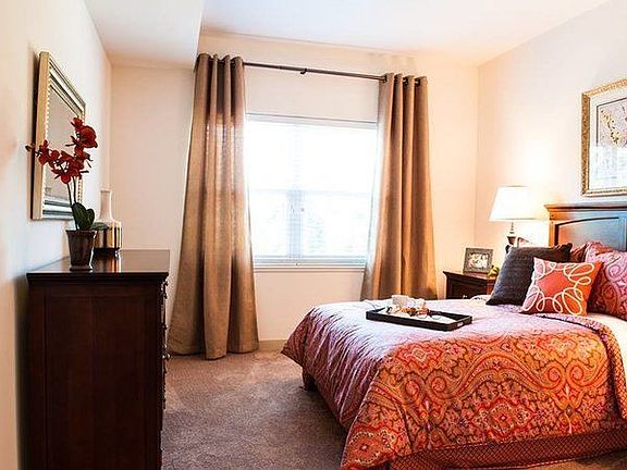 2nd image of 16851 Harlem Ave APT 252