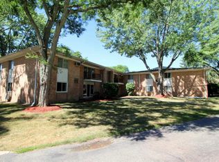 1229 Island Dr, Ann Arbor, MI