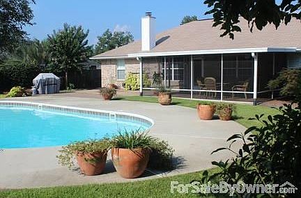 1st image of 6195 Suntan Cir