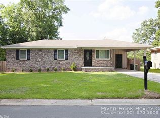 211 Hillwood Dr, Sherwood, AR 72120