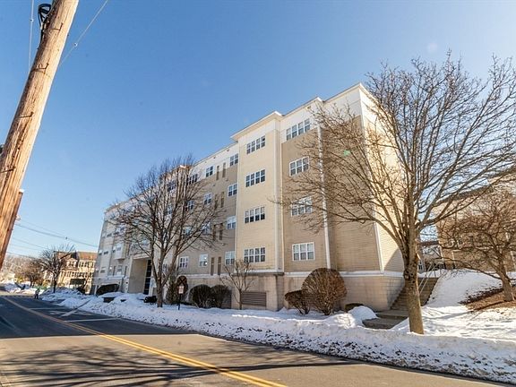 4th image of 140 Railroad Ave APT B203