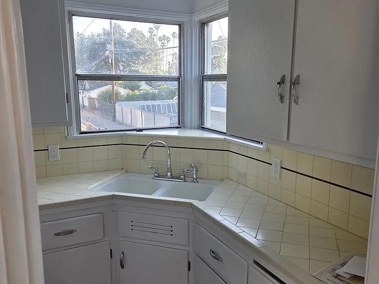 7316 Owensmouth Ave #1 — Photo 10
