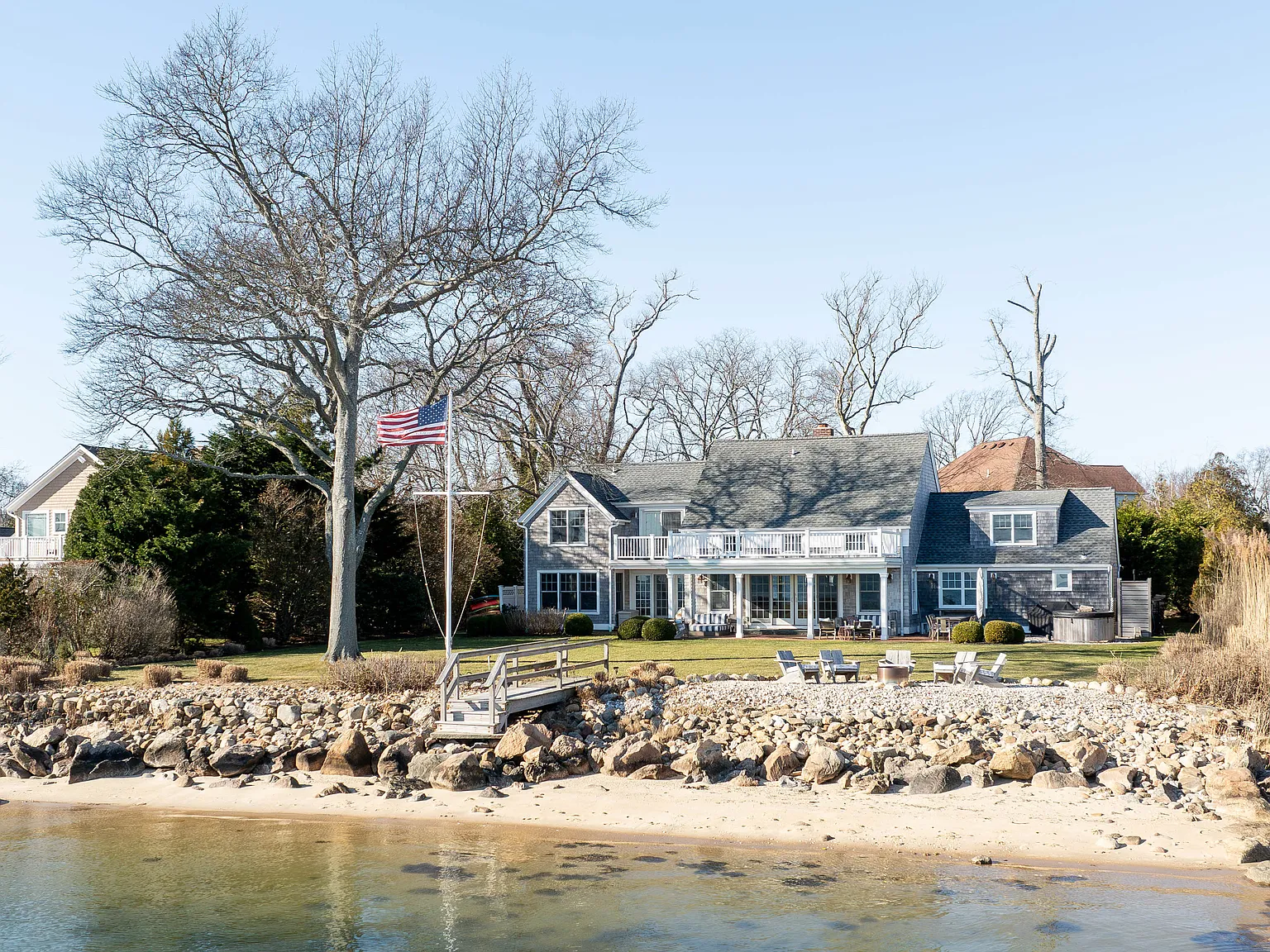 Baylight Haven by Rove - Luxe Home with Bay Views — Photo 1