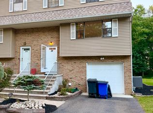 58 Dortmunder Dr, Manalapan, NJ 07726