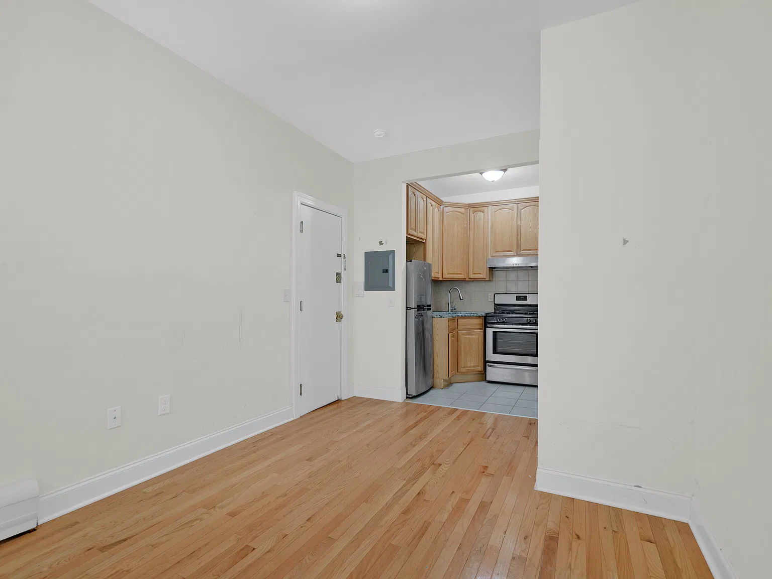 Studio, $1,595 — Photo 4