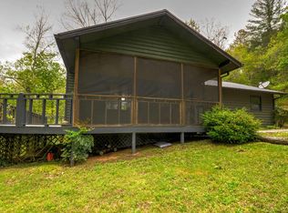 301 Foothill Rd, Marble, NC 28905