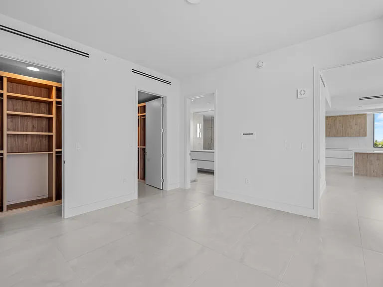 305 Briny Ave #406 — Photo 15
