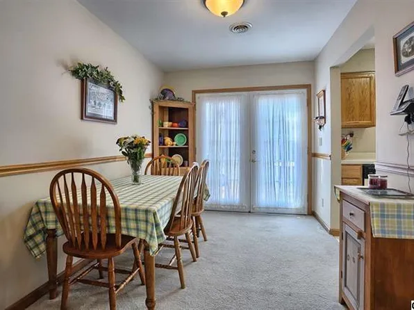 37 Southmont Dr, Enola, PA 17025