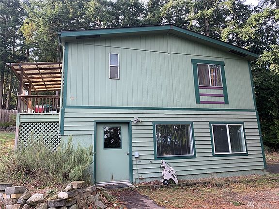 2nd image of 1017 Park St
