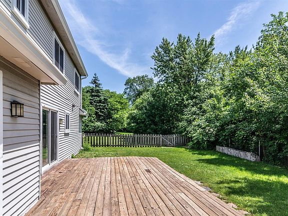 5th image of 2100 Ardenne Dr
