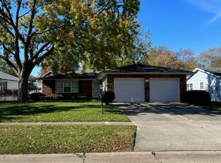 2313 Clover Ln, Champaign, IL 61821