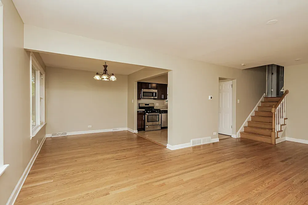 3 bed, 1706 sqft, $1,300 — Photo 1