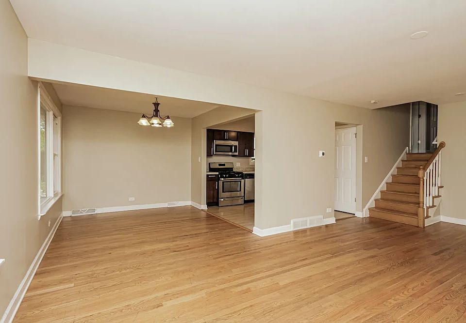 1st image of 7807 Mason Ave