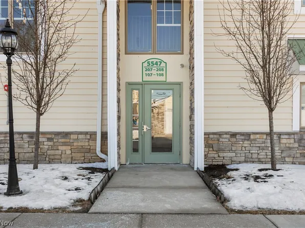 5547 Beavercrest Dr #107, Lorain, OH 44053