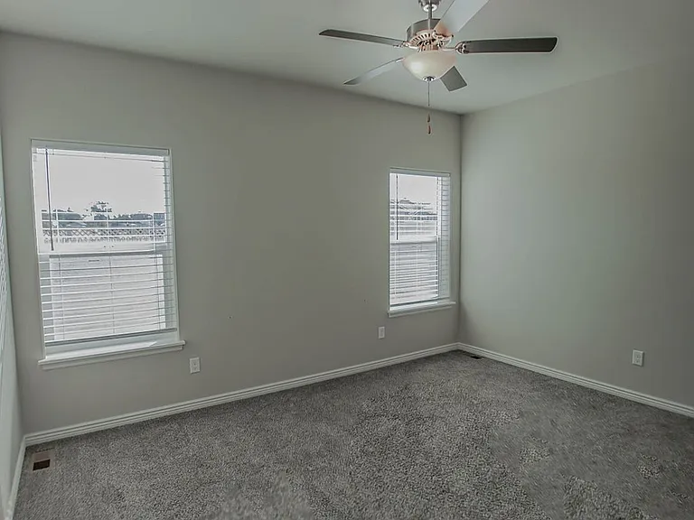 735 Shadowleaf Ave — Photo 12