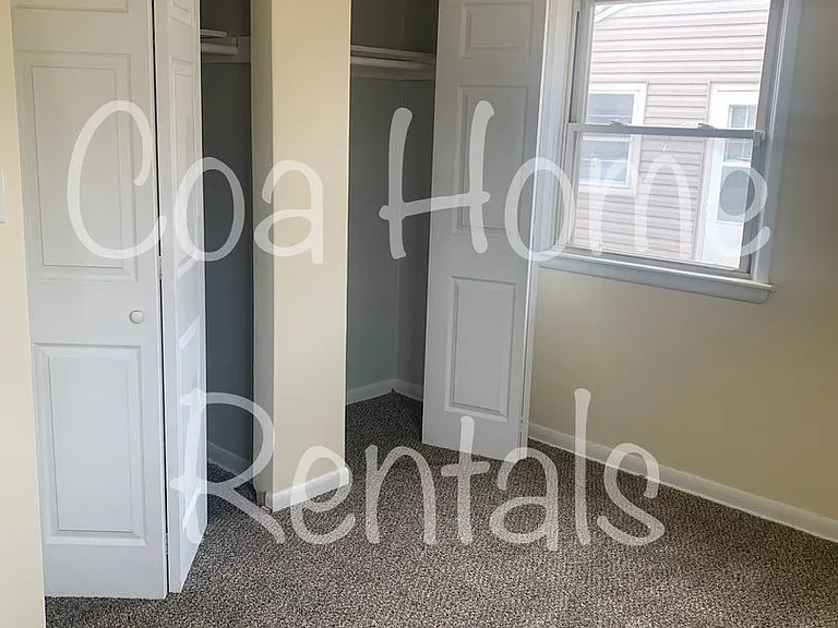 1028 N Westview Dr — Photo 6