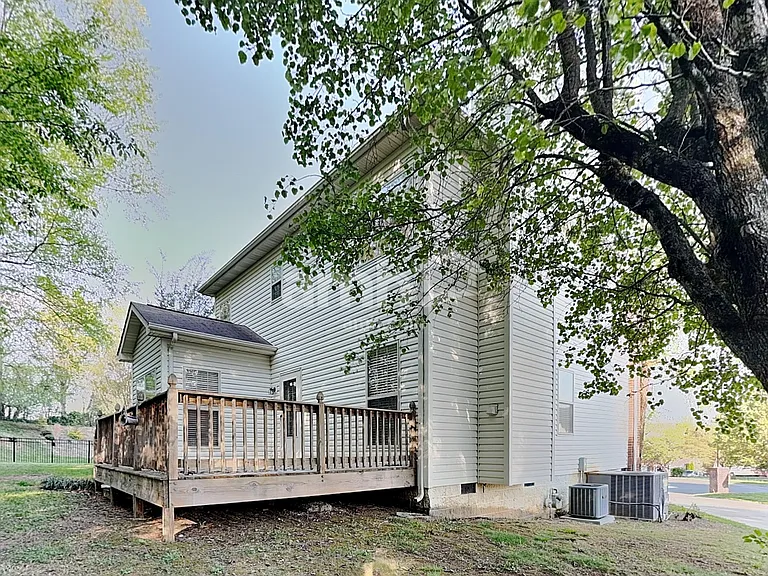 1582 Cider Ln — Photo 23