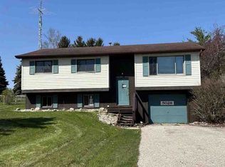 5028 Silverberry Dr, Mount Pleasant, MI 48858