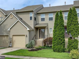 10 Beechcrop Ct, Delran, NJ 08075