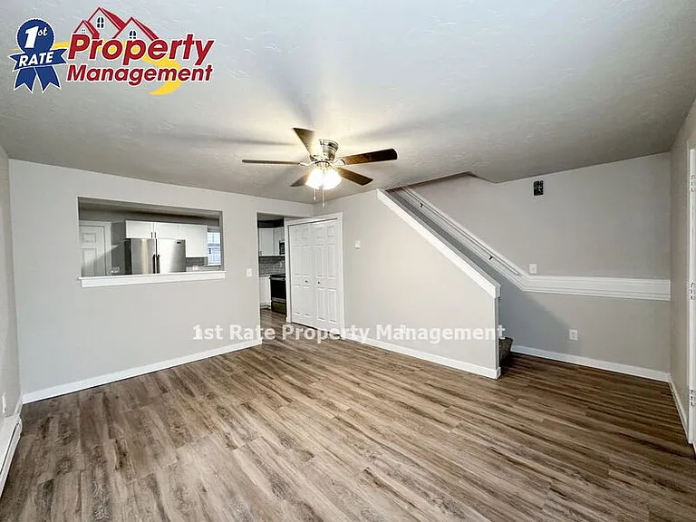 6472 W Douglas St — Photo 2