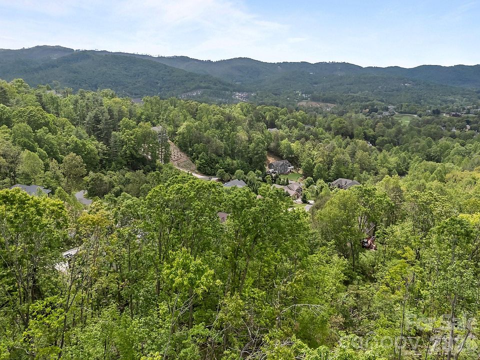 1st image of 46 Hawtree Ct #255