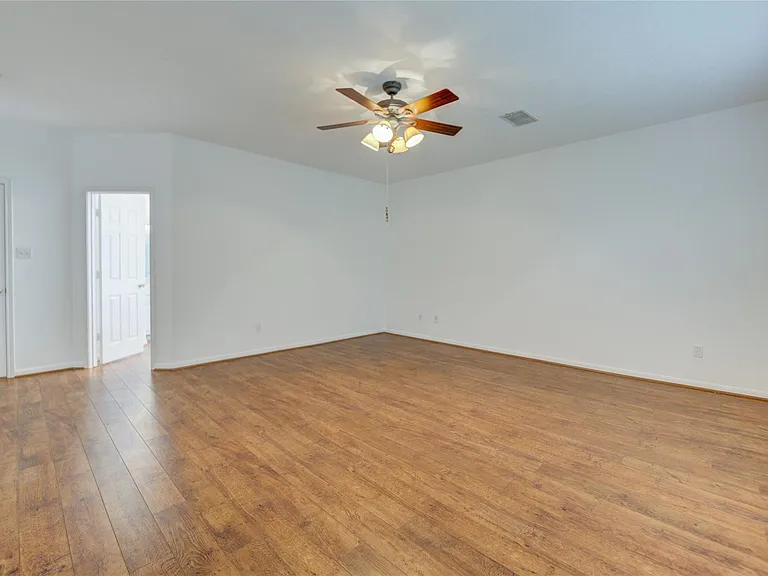 16464 Beewood Glen Dr — Photo 26
