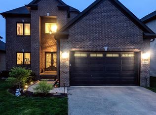 10641 Lone Oak Cir, Grand blanc, MI 48439