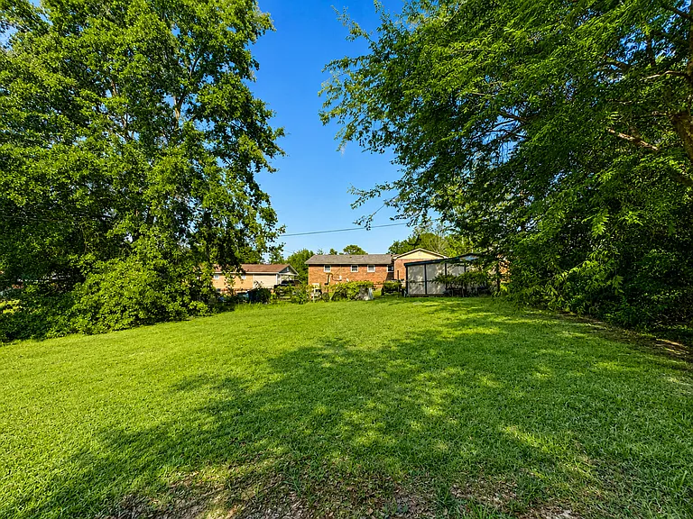 357 Tomentosa Dr — Photo 9