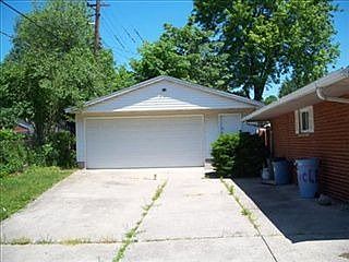 3rd image of 2499 Bushwick Dr