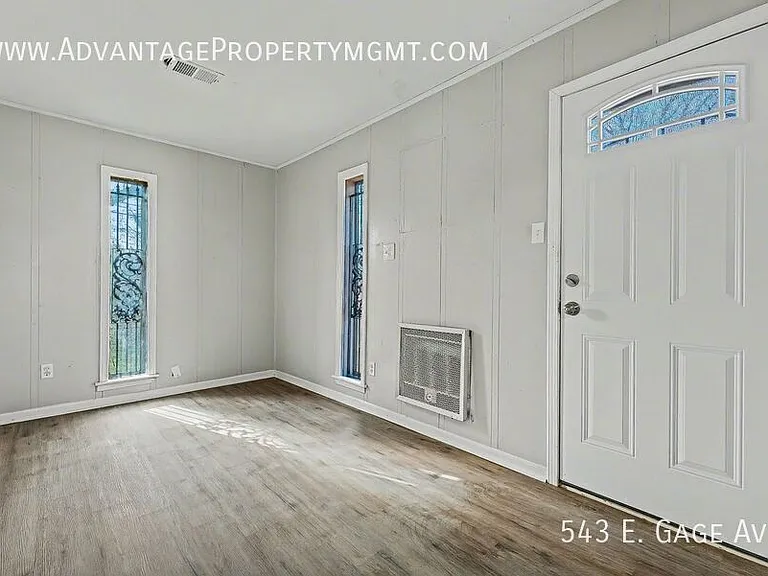 543 E Gage Ave — Photo 10