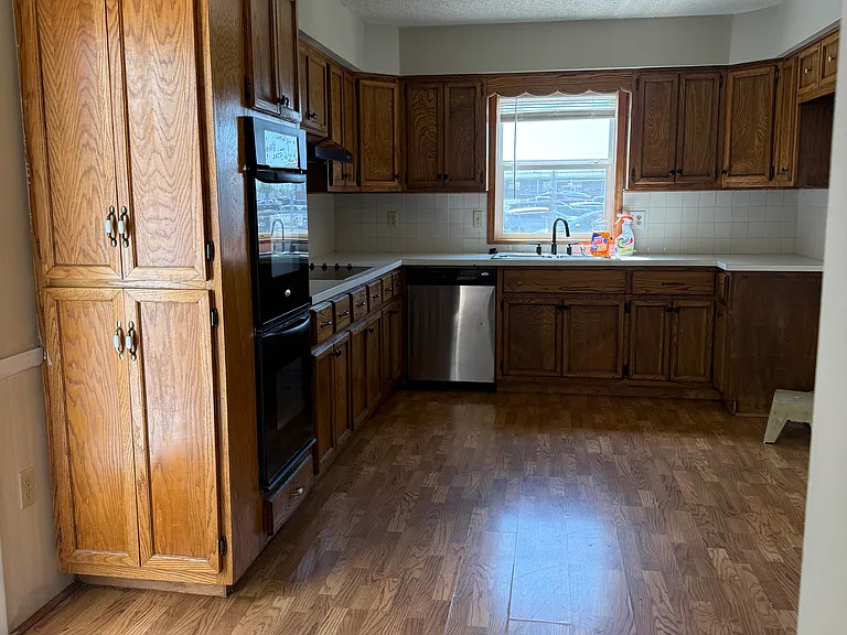1832 S Glenn Ave — Photo 15