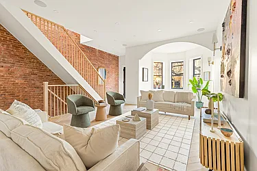 966 Saint John's Place