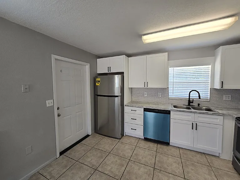 5424 Amy Ln — Photo 7