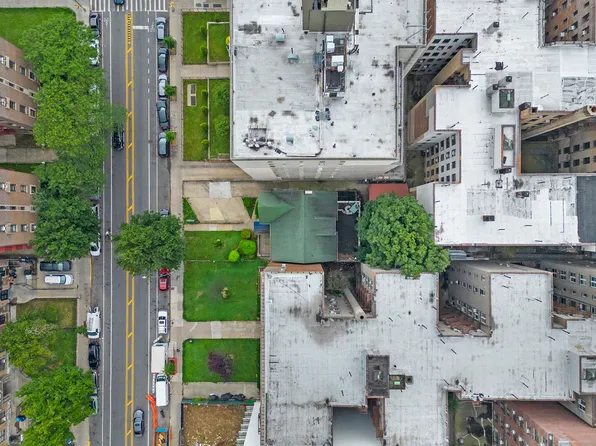 622 Ocean Avenue image 5 of 16