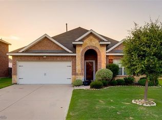 2788 Park Pl, Grand Prairie, TX 75052