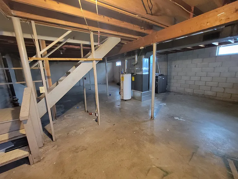 922 Boon St — Photo 8