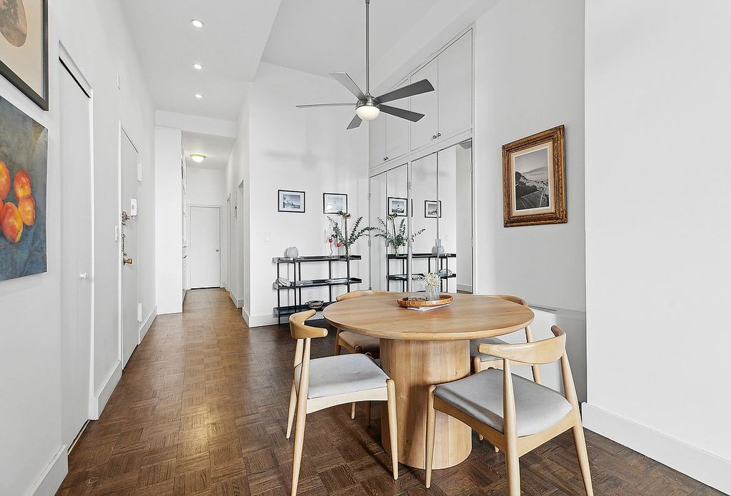 310 E 46th St APT 15L, Manhattan, NY - View 3