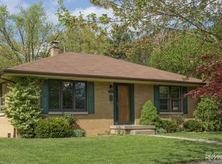 414 Avondale Ave, Champaign, IL 61820