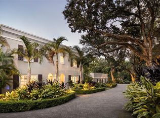 3849 Leafy Way, Miami, FL 33133