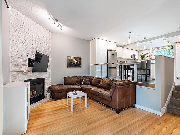 3rd image of 1240 Falcon Dr #46
