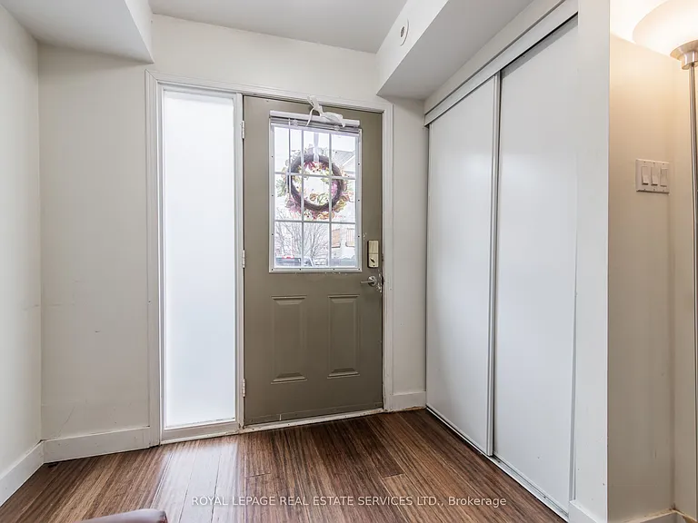 4975 Southampton Dr #272 — Photo 8