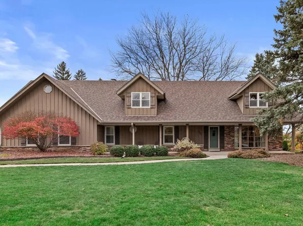 5775 South Oxford DRIVE, New Berlin, WI 53146