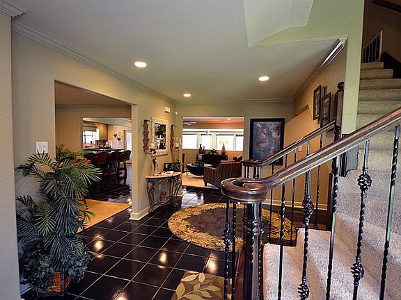 Imagine your guests entering this fantastic foyer!!