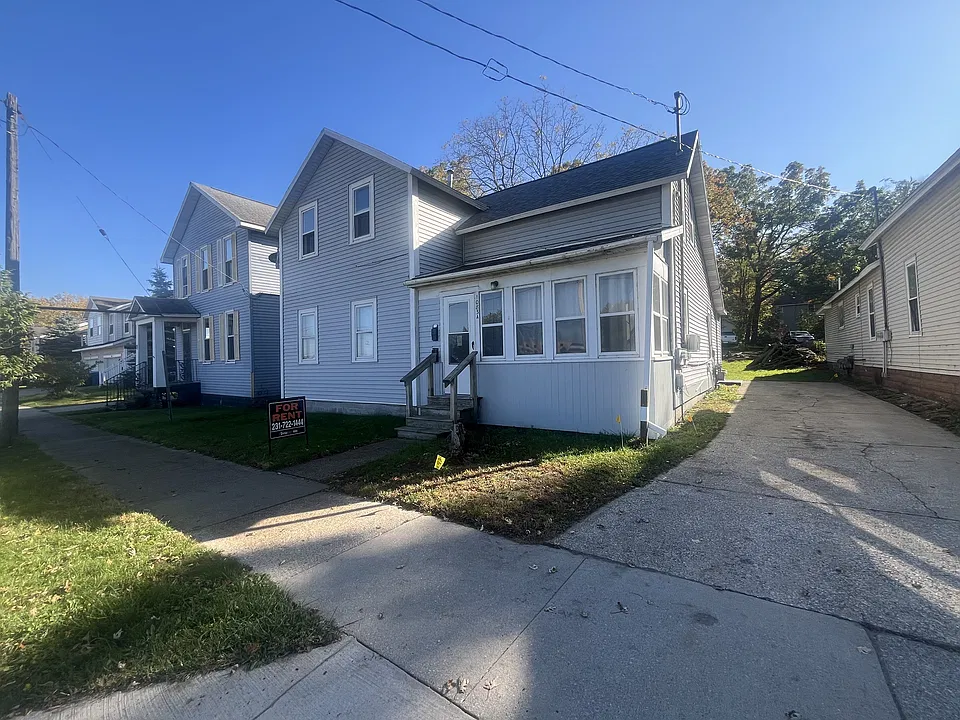 2 bed, 1.0 bath, $800
